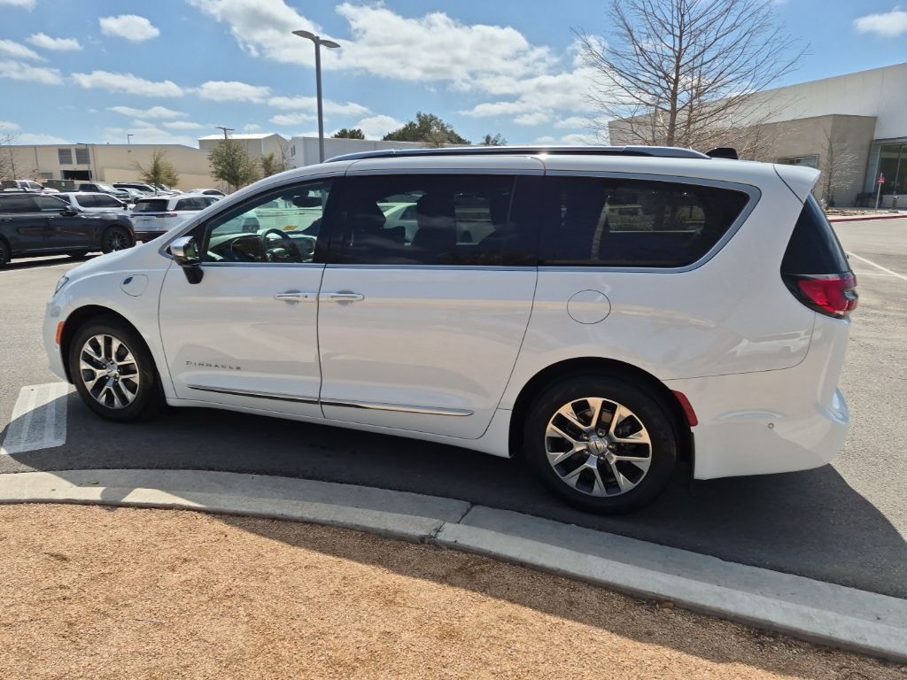 Used Car 2023 Chrysler Pacifica Hybrid  Pinnacle For Sale Under $35,000 In Austin, Texas