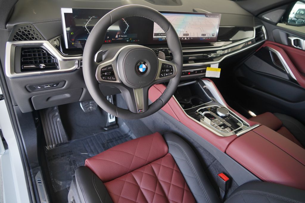Thumbnail: 2027 BMW X6 - 12