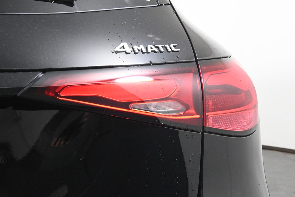 Thumbnail: 2026 Mercedes-Benz GLC - 13