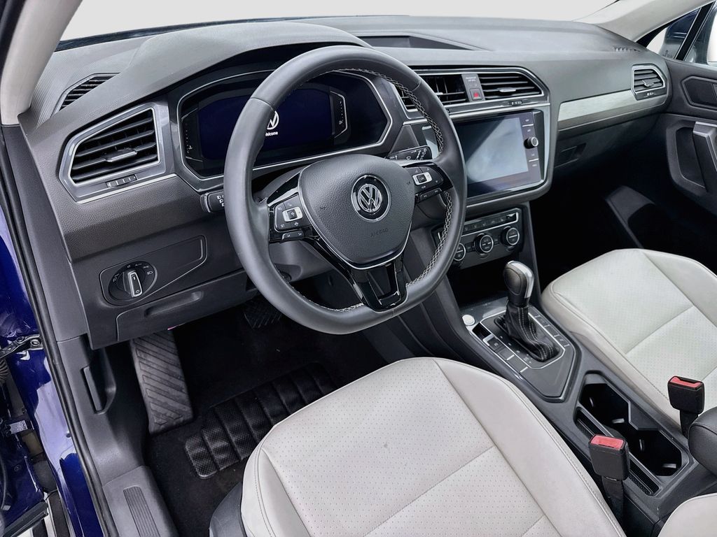 Thumbnail: 2021 Volkswagen Tiguan - 9