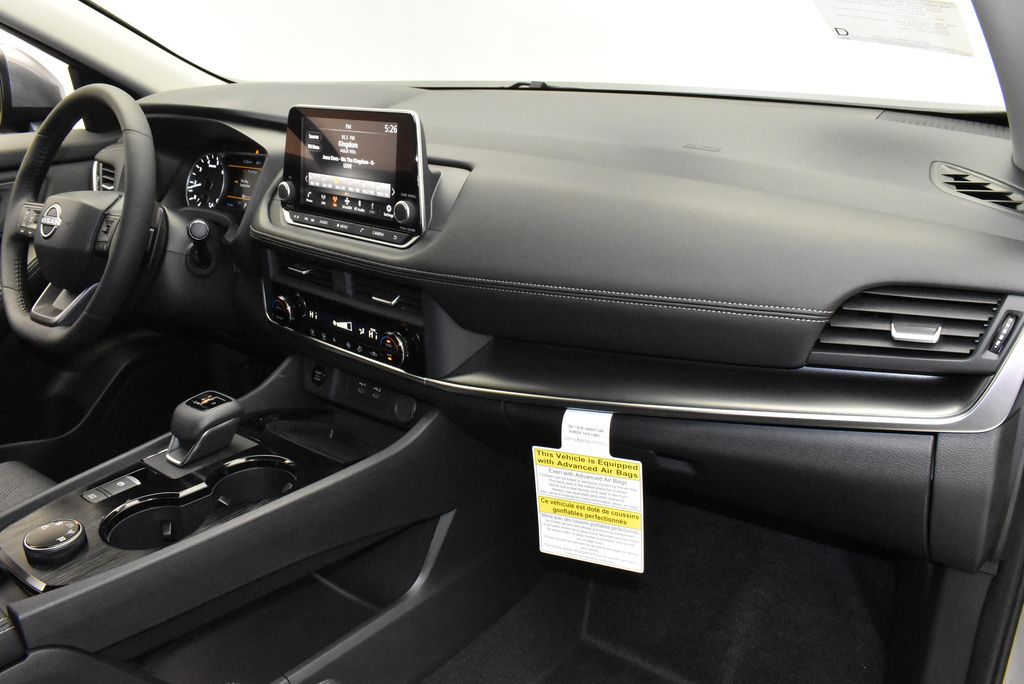 Thumbnail: 2025 Nissan Rogue - 25