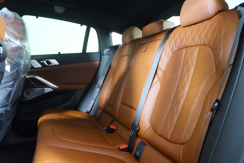 Thumbnail: 2026 BMW X6 - 16
