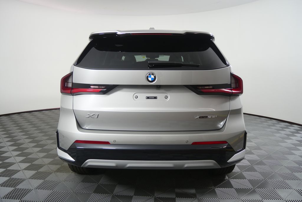 Thumbnail: 2026 BMW X1 - 4