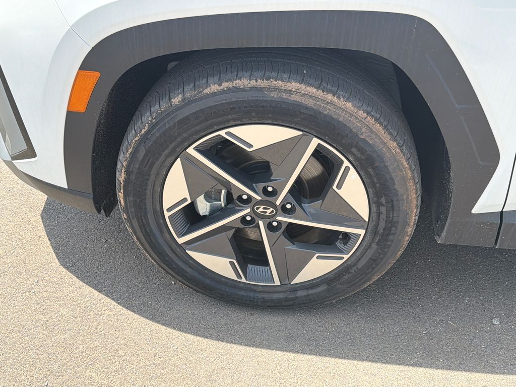 New 2026 White Hyundai SEL image 12