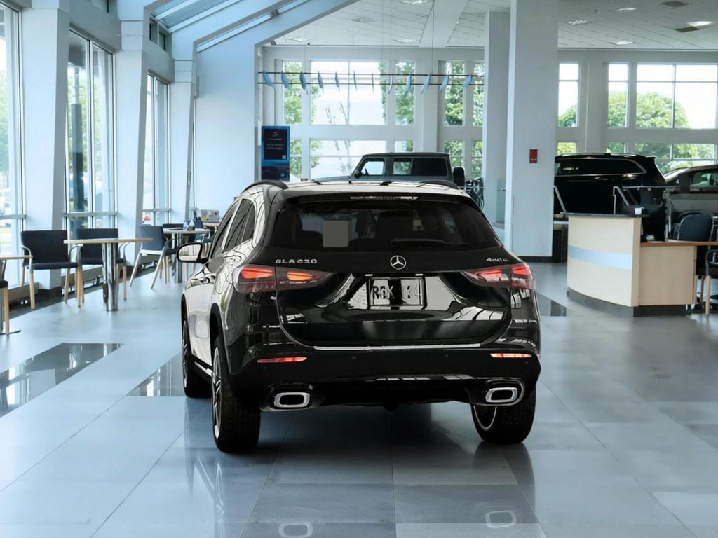 Thumbnail: 2026 Mercedes-Benz GLA - 25