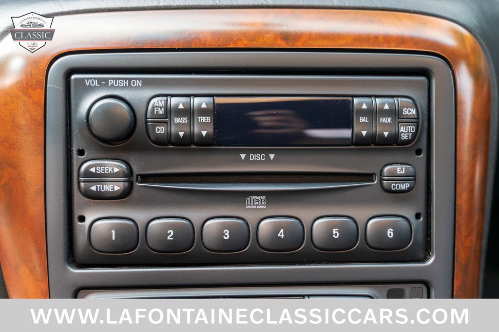 1997 Lincoln Mark VIII 72