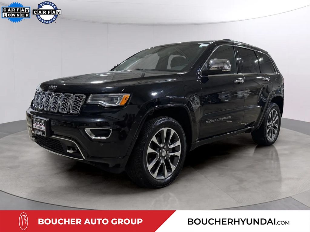 Used 2018 Diamond Black Crystal Pearlcoat Jeep Overland image 7