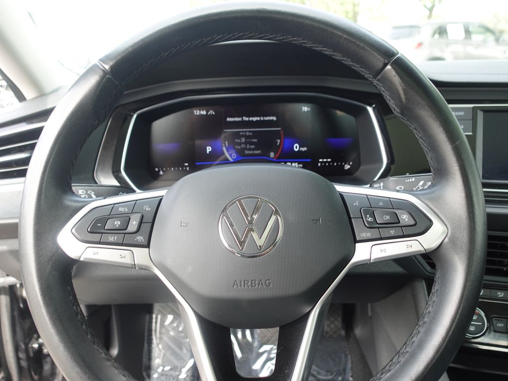 Used 2024  Volkswagen 1.5T SE image 13