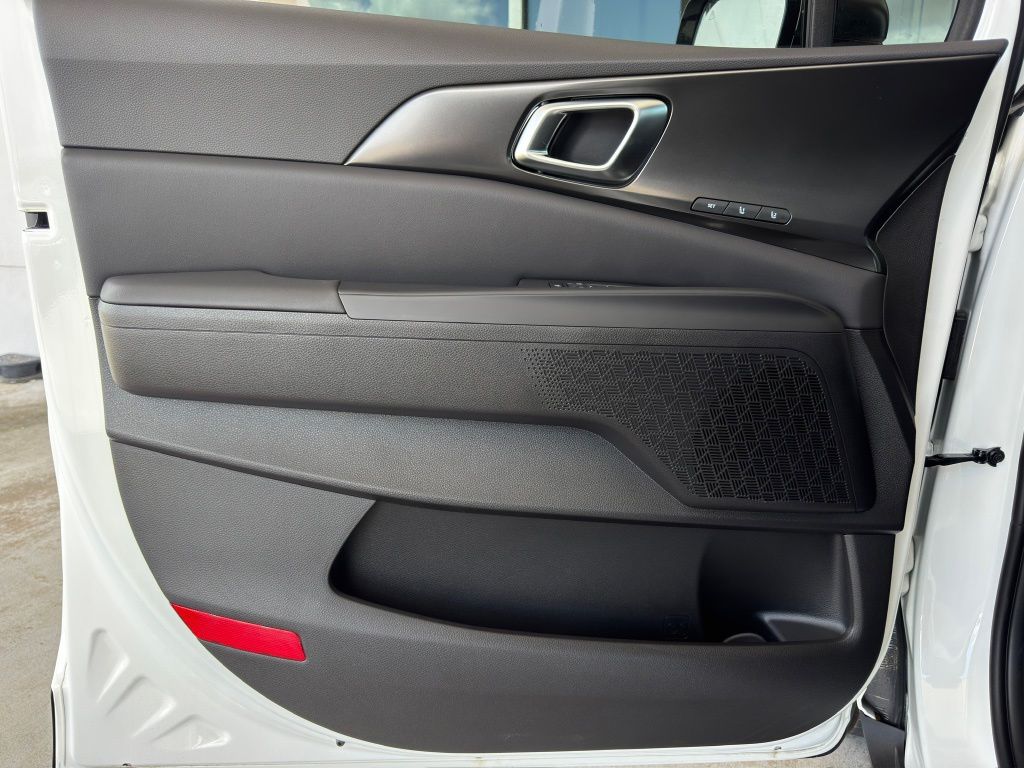 2026 Kia Carnival Hybrid SX White at Community Kia