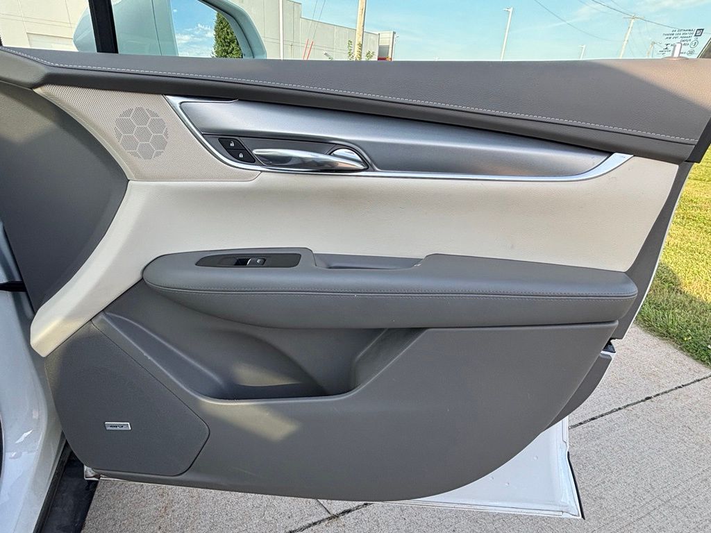 Used 2017 Cadillac XT5 SUV