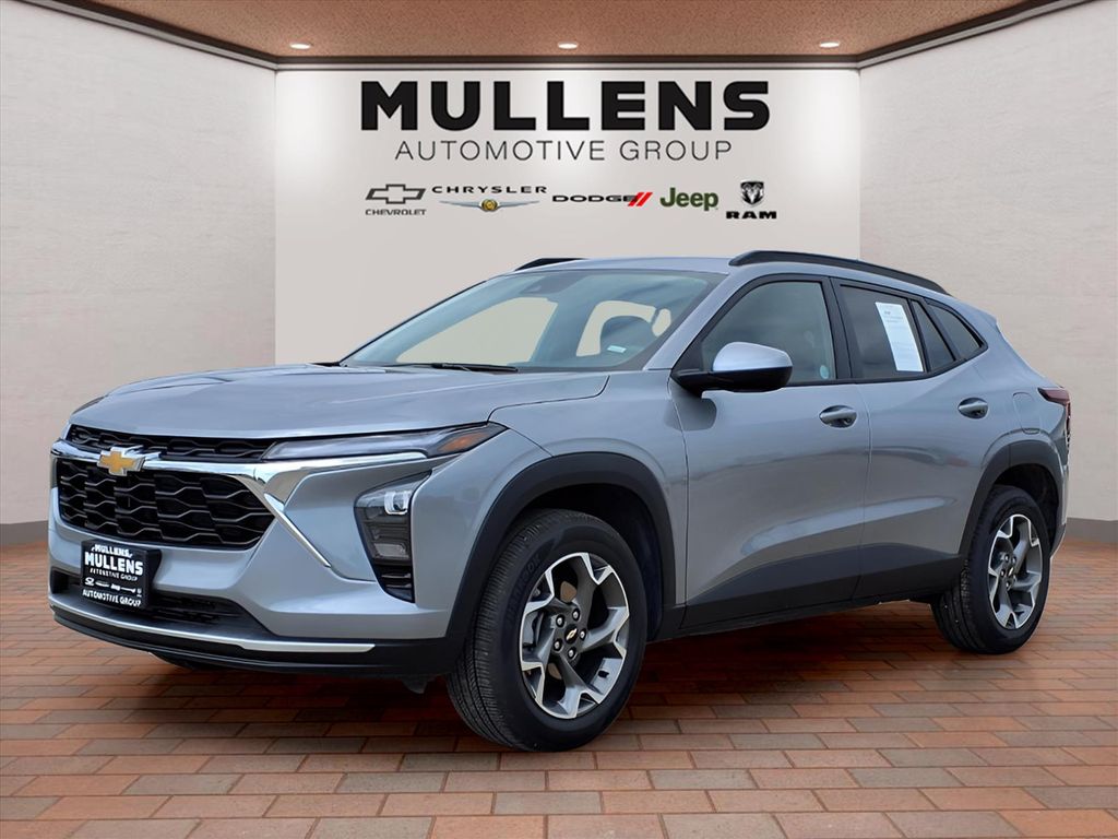 2026 Chevrolet Trax LT FWD