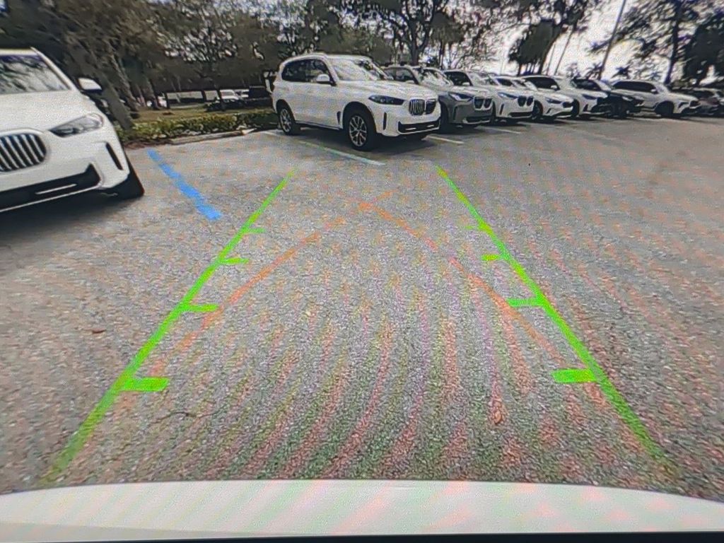 New 2026 White BMW xDrive40i image 21