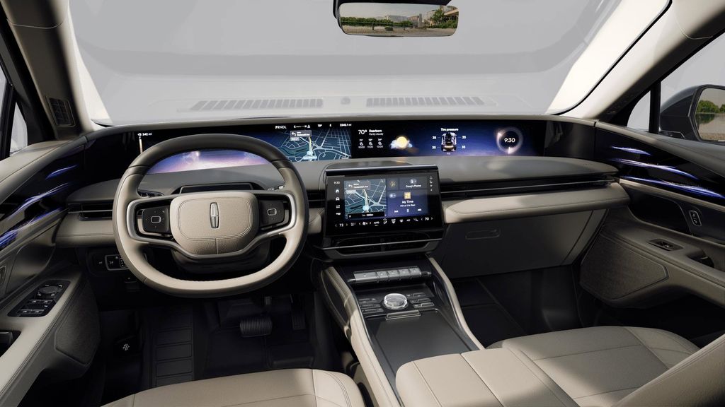 Thumbnail: 2025 Lincoln Nautilus - 7