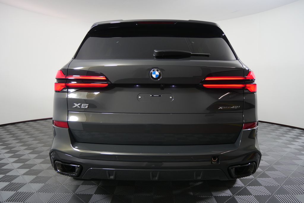 Thumbnail: 2026 BMW X5 - 4