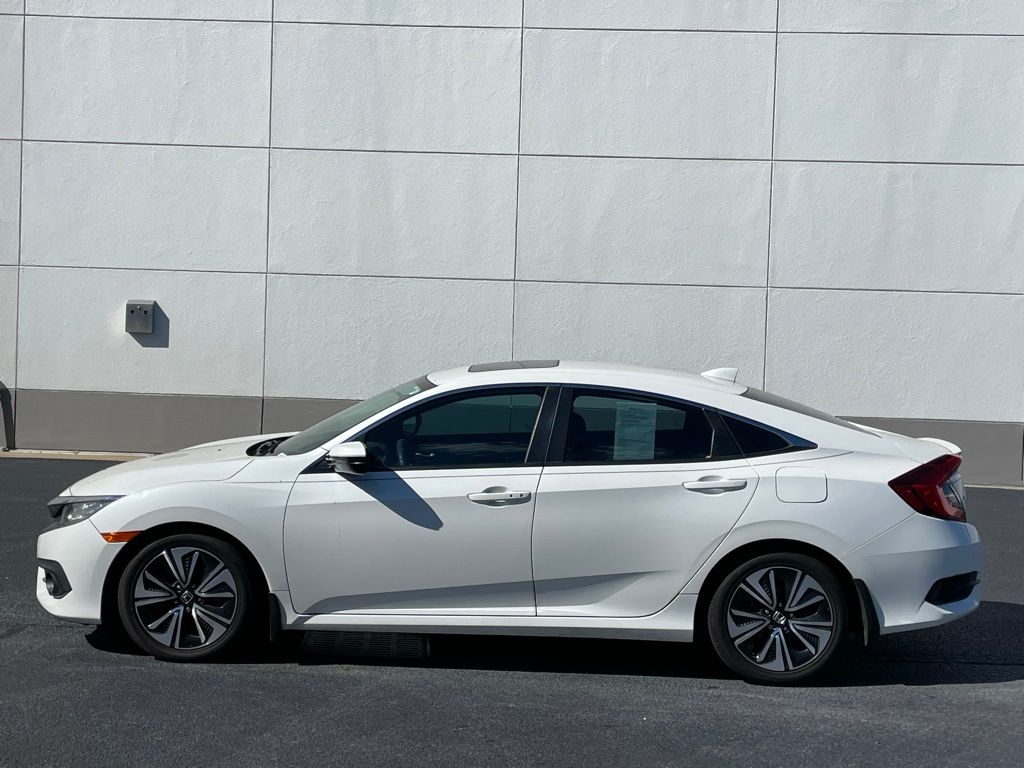 Thumbnail: 2017 Honda Civic - 2
