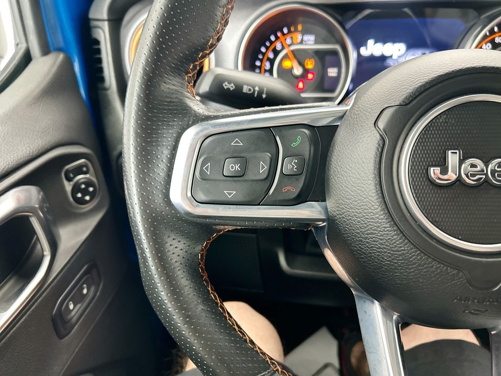 Thumbnail: 2023 Jeep Gladiator - 11