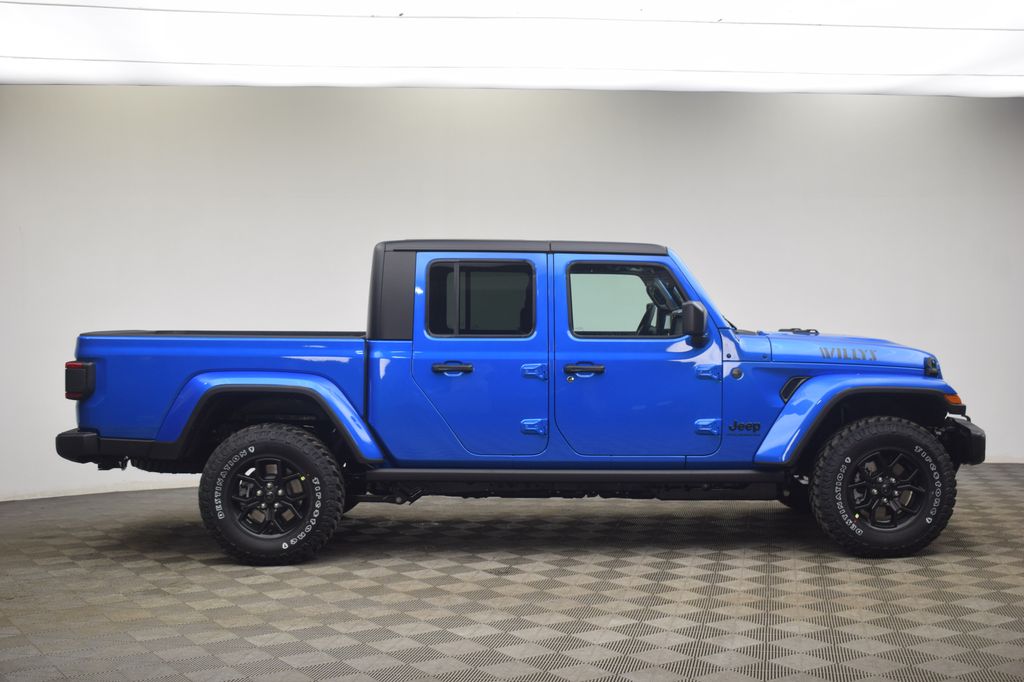 new 2026 Jeep Gladiator car, priced at $45,944