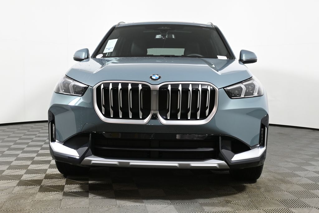 Thumbnail: 2026 BMW X1 - 10