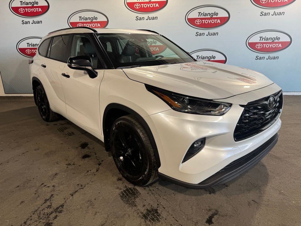 Thumbnail: 2025 Toyota Highlander - 3