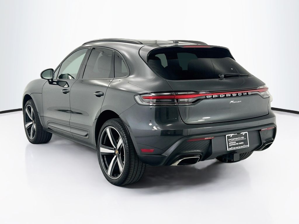 Thumbnail: 2025 Porsche Macan - 3