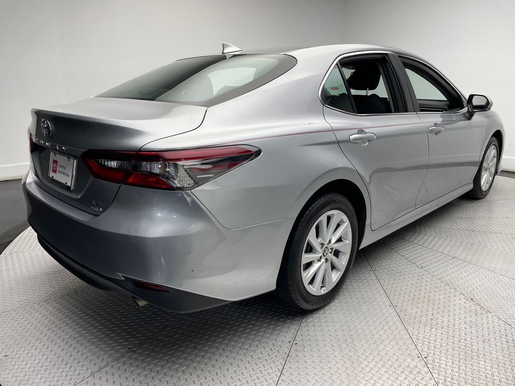 2022 Toyota Camry LE 5