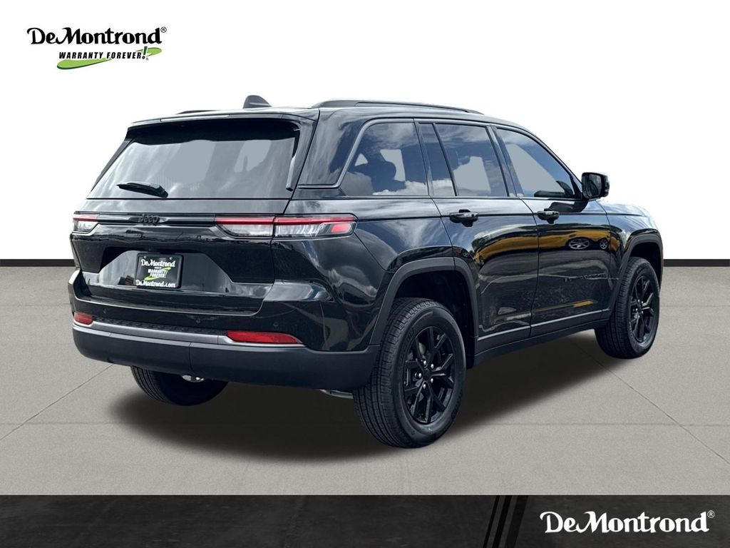 2026 Jeep Grand Cherokee Laredo Altitude Black at DeMontrond Auto Country