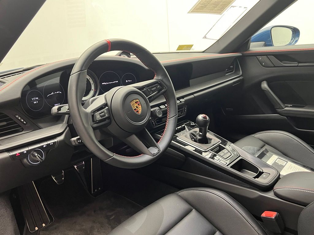 Thumbnail: 2023 Porsche 911 - 4