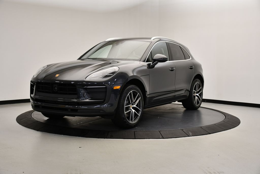Thumbnail: 2025 Porsche Macan - 1