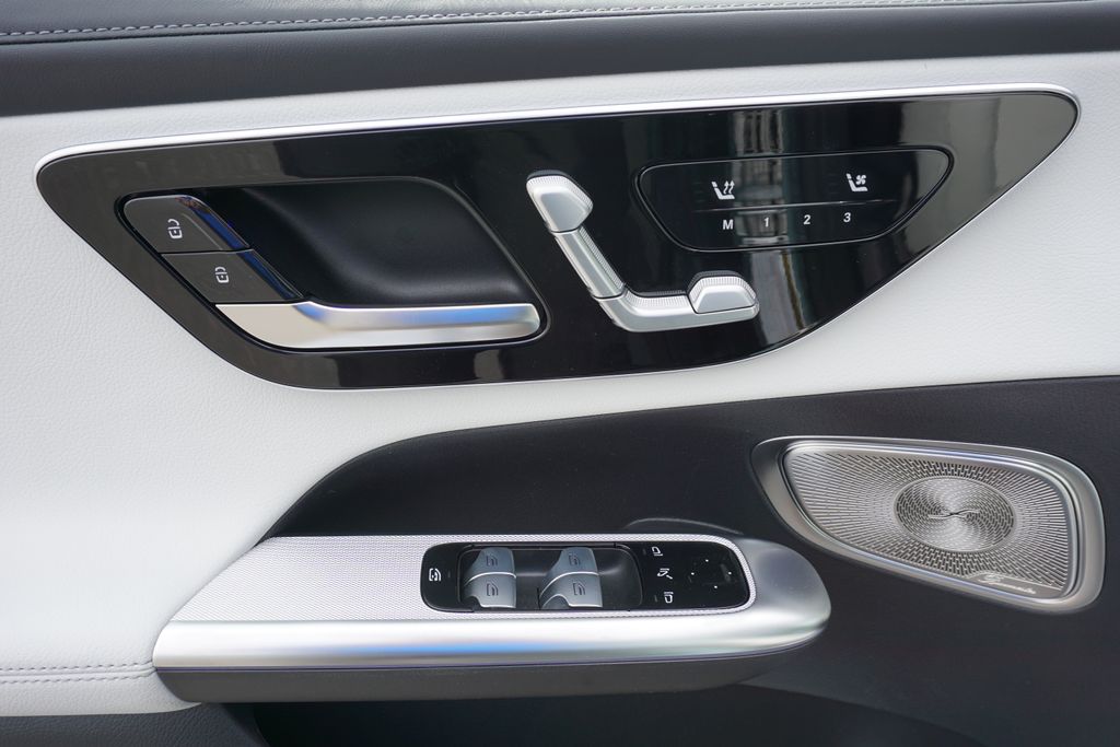 2025 Mercedes-Benz GLC 350 19