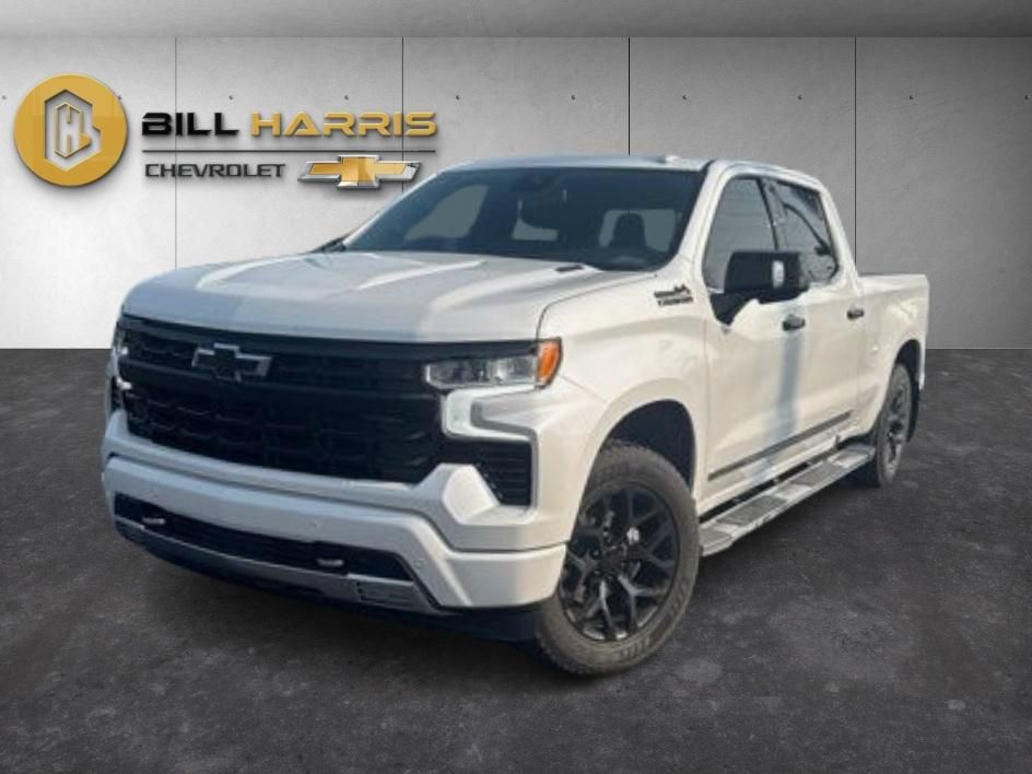 White (Iridescent Pearl Tricoat) 2022 Chevrolet Silverado 1500 Pickup Truck Four-Wheel Drive Automatic