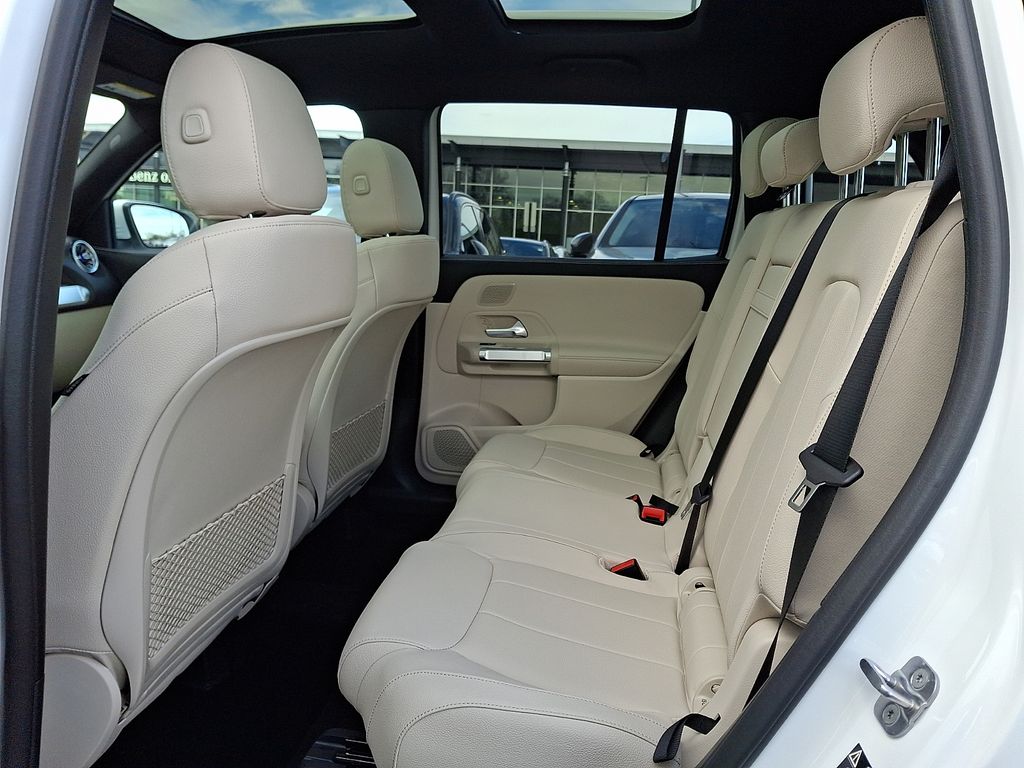 Thumbnail: 2026 Mercedes-Benz GLB - 6