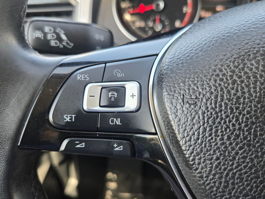 2018 Volkswagen Atlas - $14,900