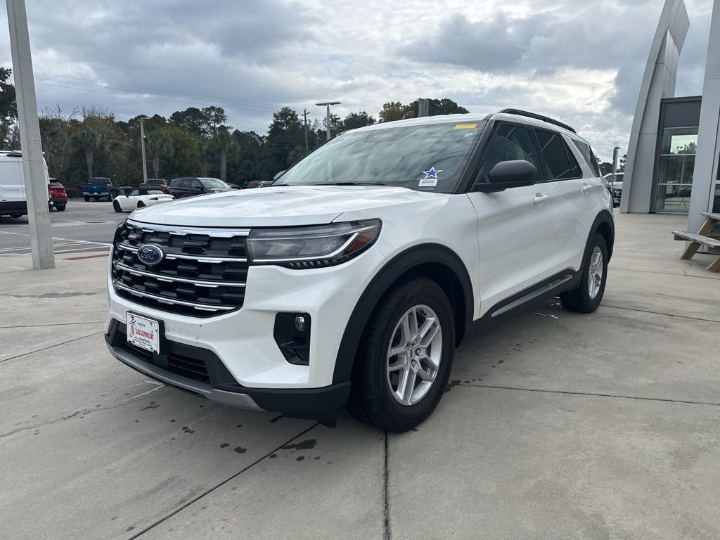 2025 Ford Explorer Active