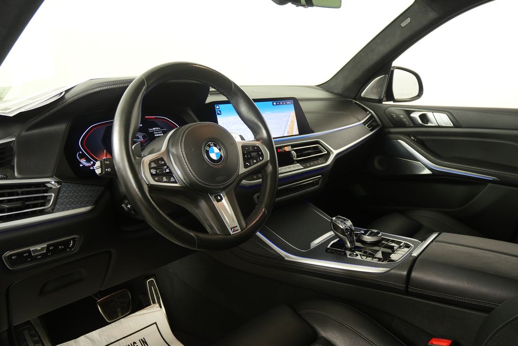 Thumbnail: 2020 BMW X7 - 13