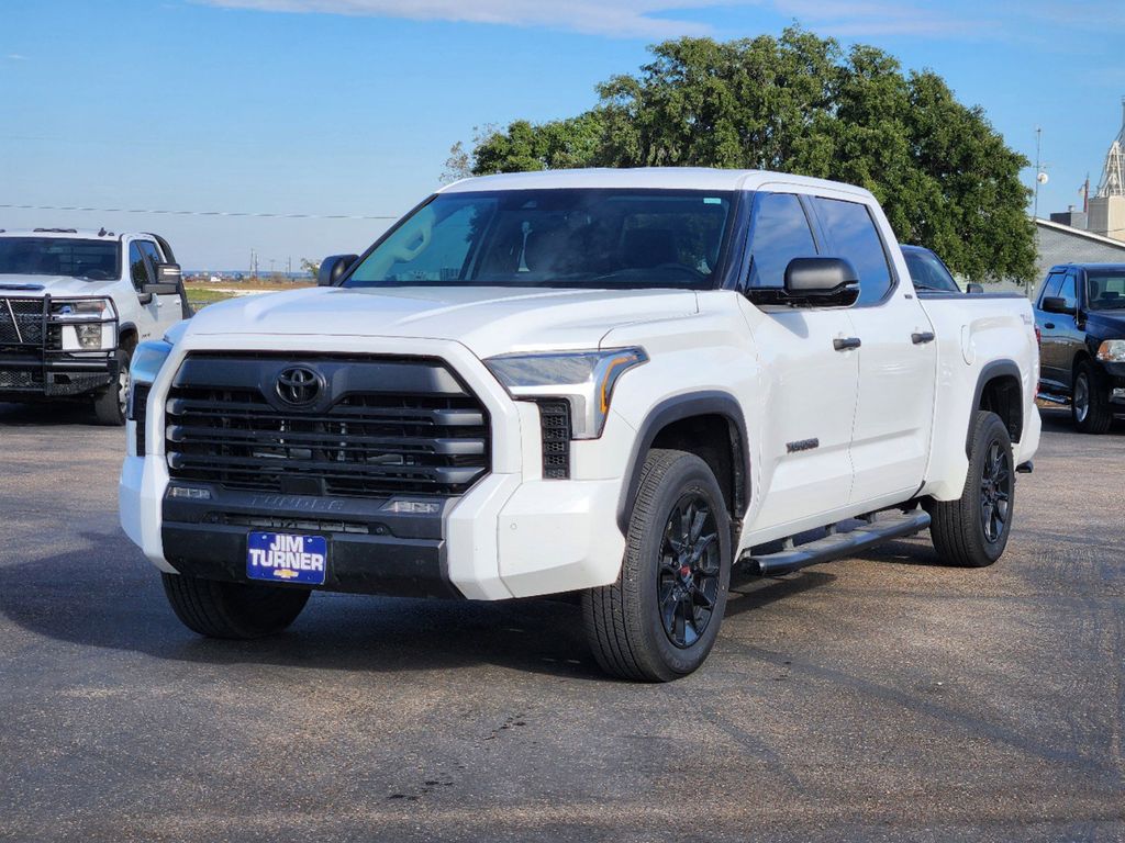 2023 Toyota Tundra SR5 3