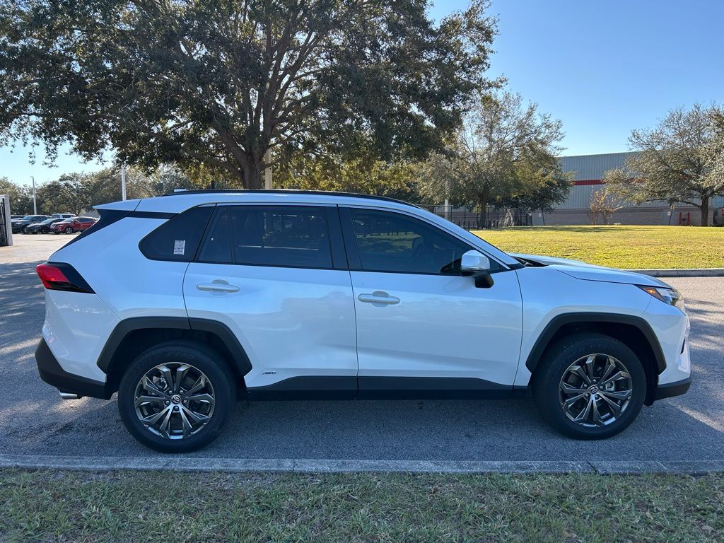 Thumbnail: 2024 Toyota RAV4 - 6