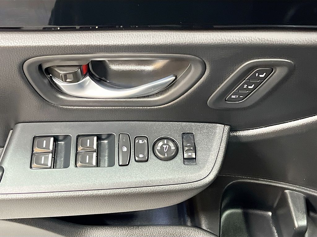 Used 2025 Gray Honda Touring image 18