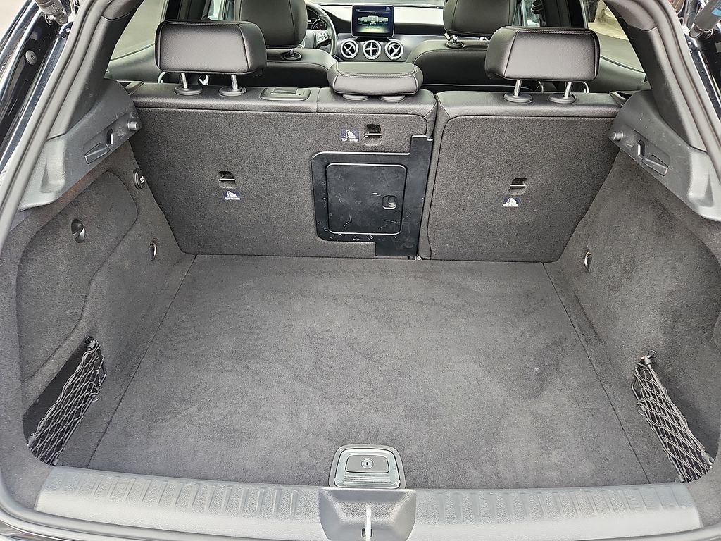 Thumbnail: 2018 Mercedes-Benz GLA - 29