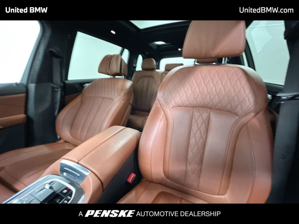 Thumbnail: 2025 BMW X7 - 13