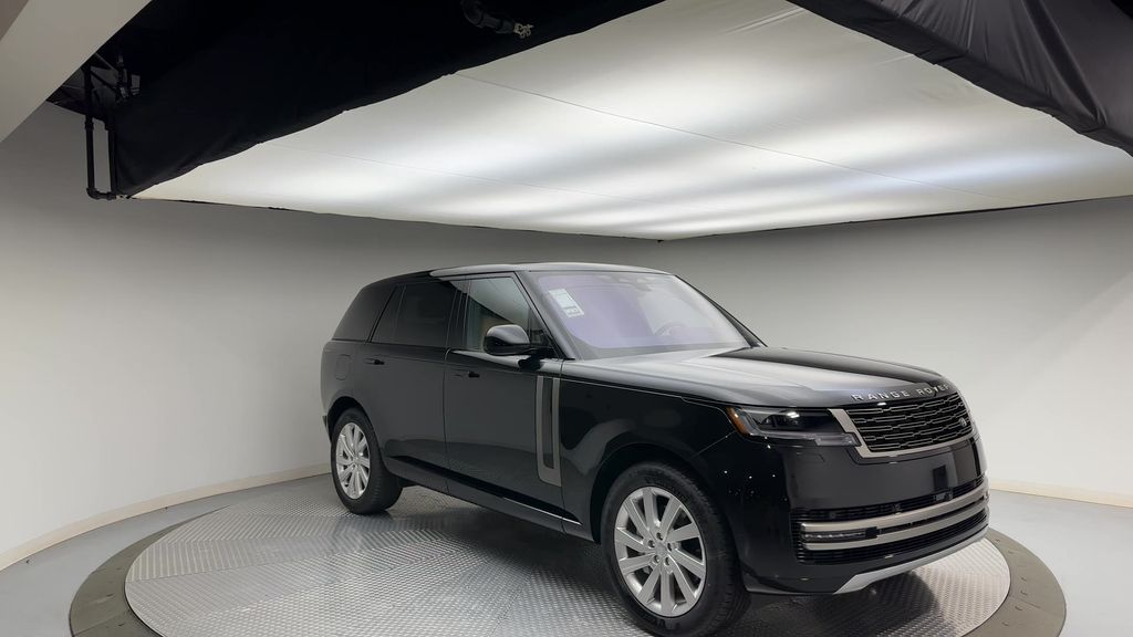 Thumbnail: 2023 Land Rover Range Rover - 2