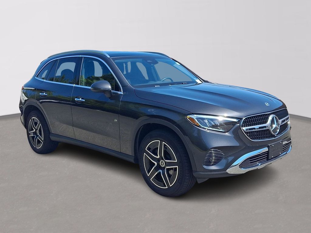 Thumbnail: 2026 Mercedes-Benz GLC - 3