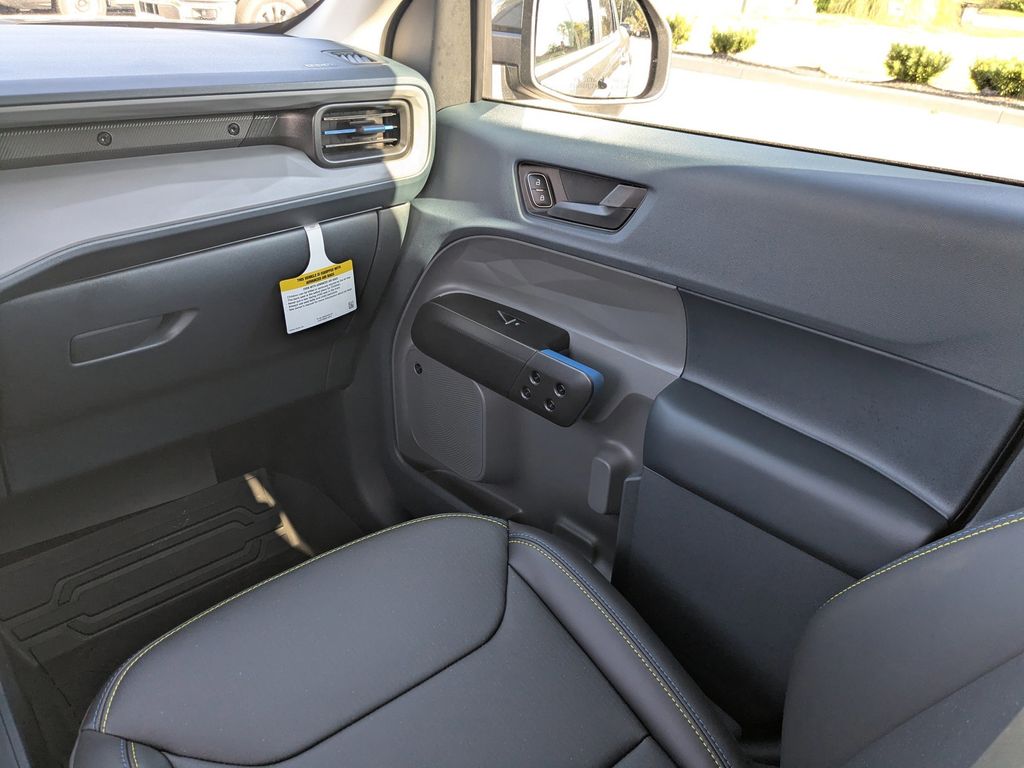 2025 Ford Maverick Lobo