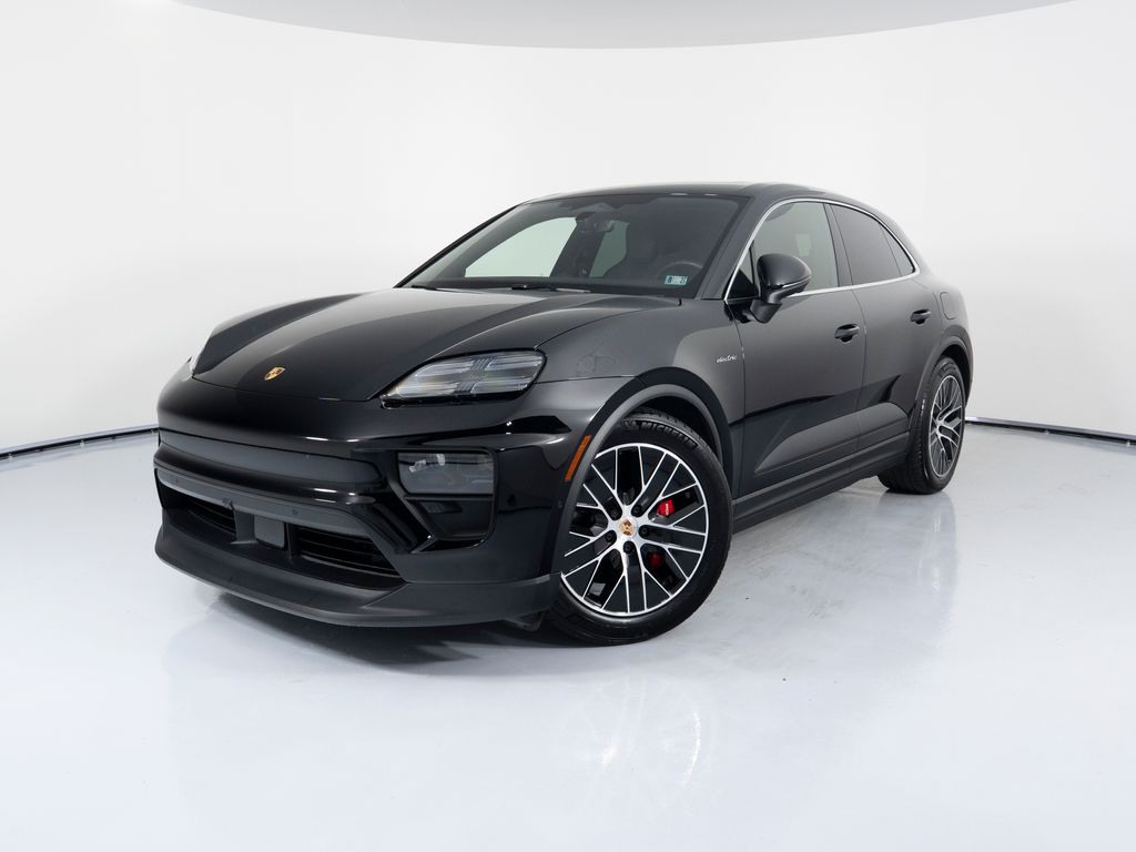 2025 Porsche Macan AWD
