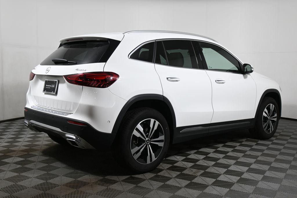 Thumbnail: 2026 Mercedes-Benz GLA - 7