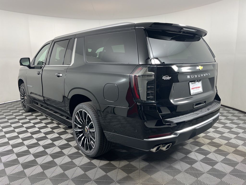 Thumbnail: 2026 Chevrolet Suburban - 3
