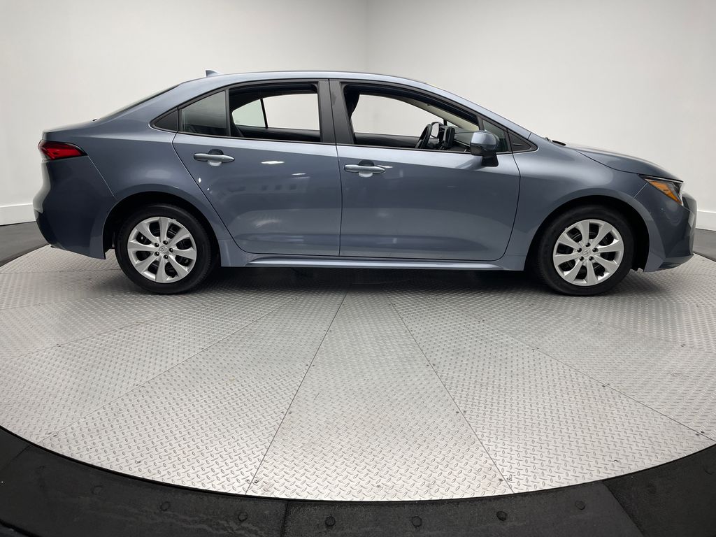 Thumbnail: 2025 Toyota Corolla - 4