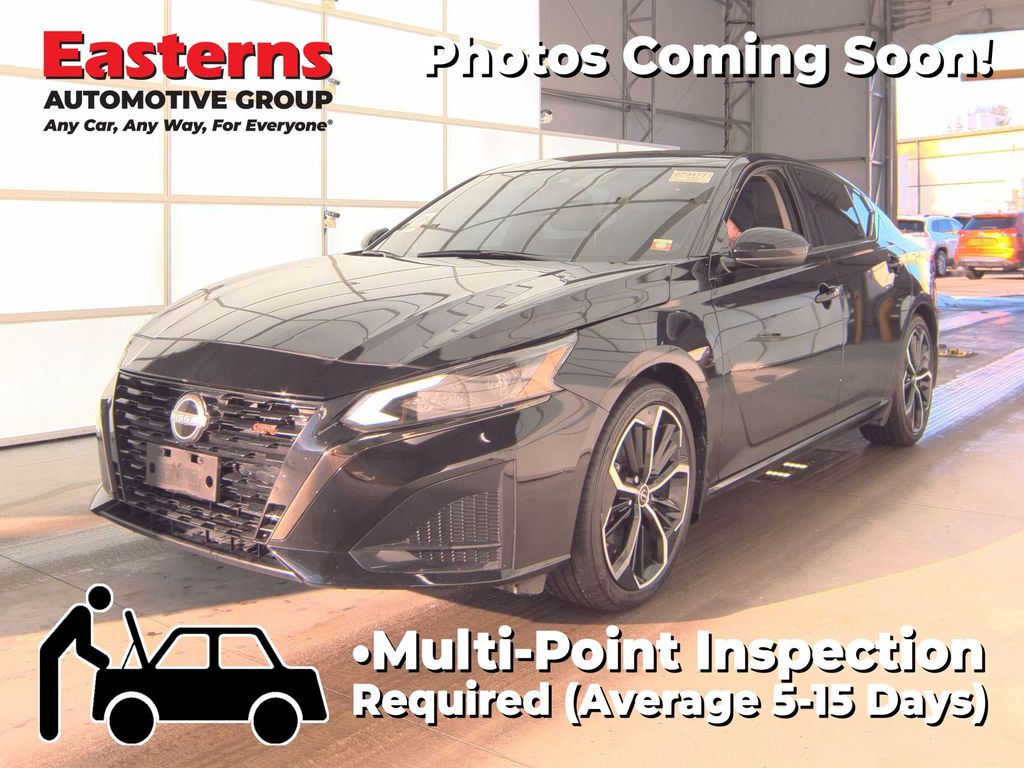 2023 Nissan Altima SR