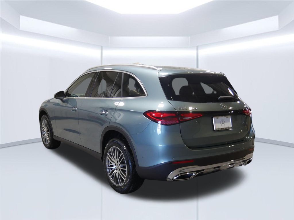 Thumbnail: 2026 Mercedes-Benz GLC - 3