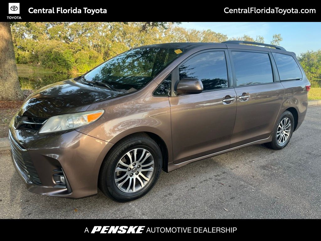 2019 Toyota Sienna XLE -
                Orlando, FL