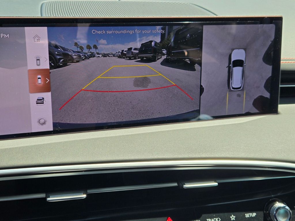 2027 Genesis Gv70